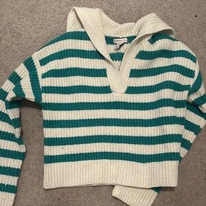 American Eagle Outfitters Teal and White V-Neck Sweater
